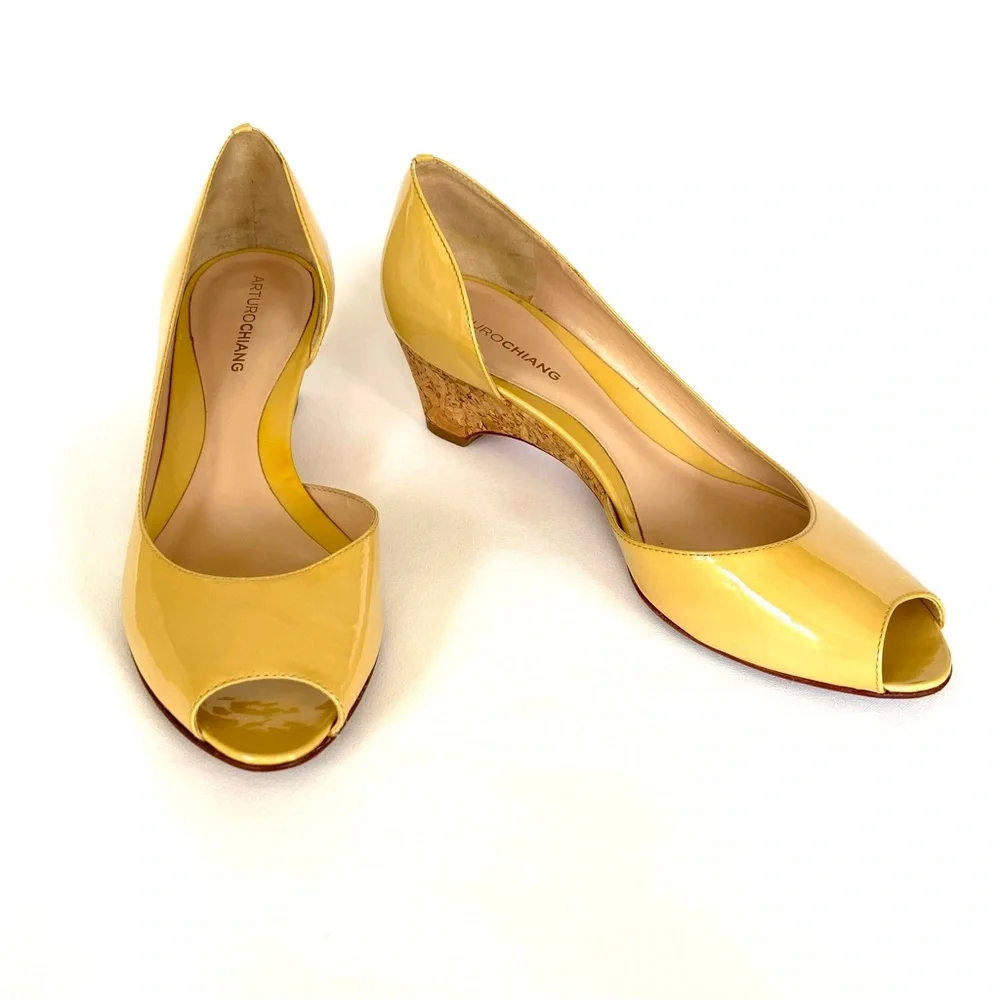 Arturo Chiang Talitha Dijon Yellow Patent Peep Toe Cork Wedge Heels, Size 9M